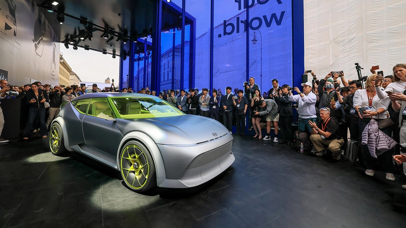 Hyundai Motor estrena  el concepto totalmente eléctrico THREE en IAA Mobility 2025