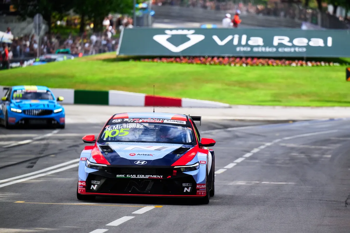 Hyundai Elantra N TCR de Norbert Michelisz en Vila Real