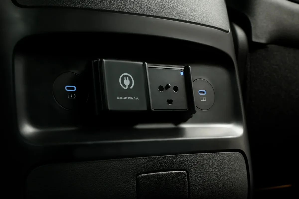 Hyundai STARIA Electric interior